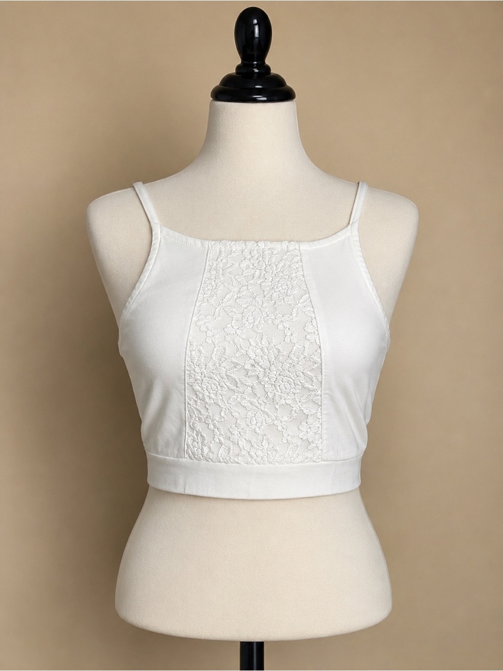 Title: White Lace Front Cropped Tank Top High Neck Size M
